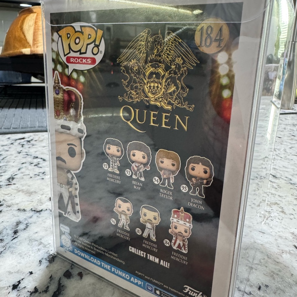 Funko Pop! Rocks Queen Collectible Figure Set - Picture 3 of 4